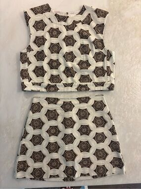 Julia Amory Gidget skirt and slim shell top set size small